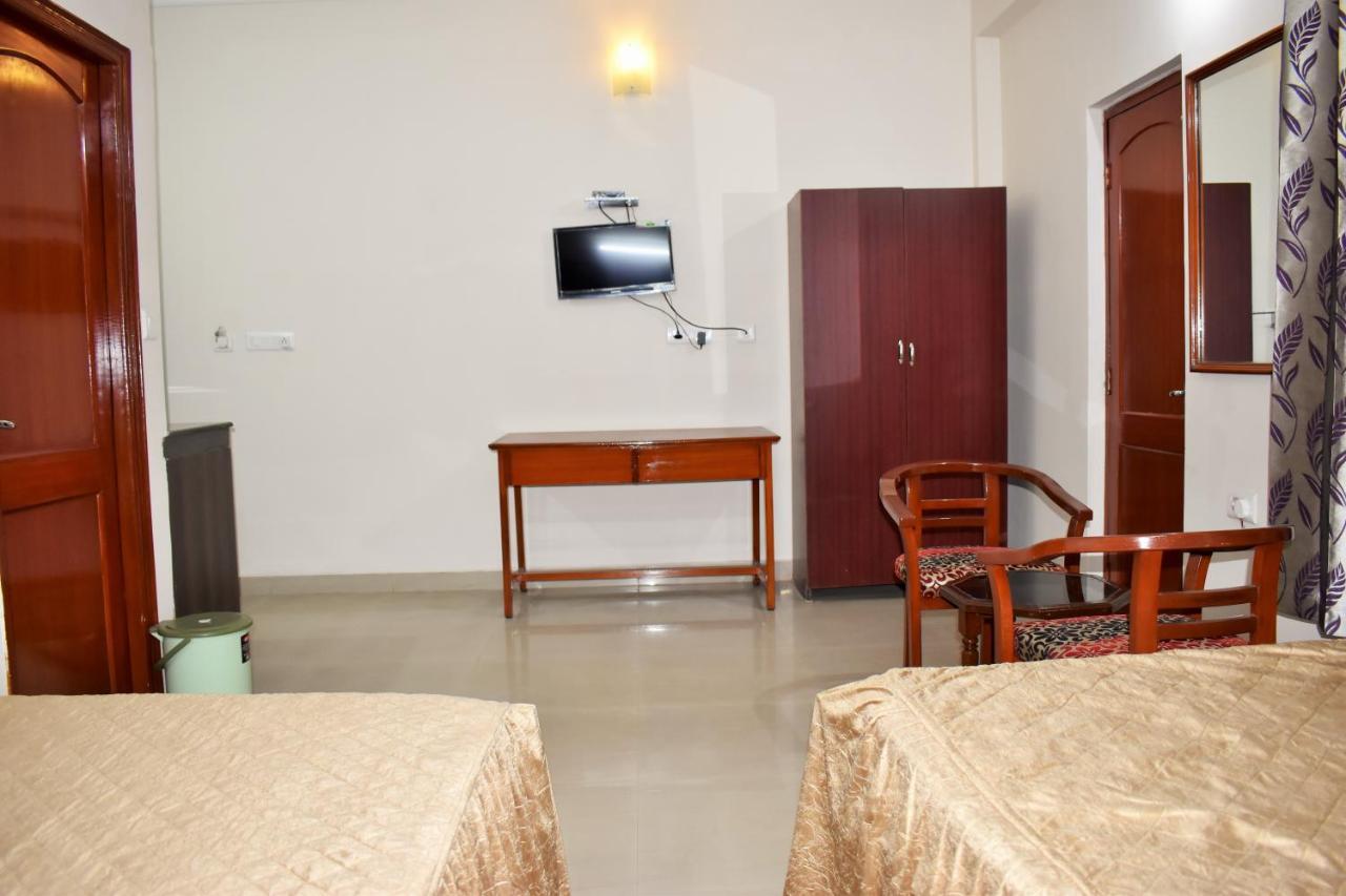 Отель Bodhi Residency Экстерьер фото